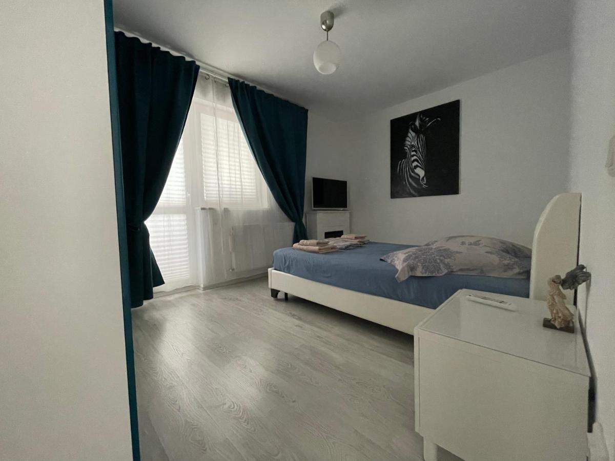 Feels Like Home Apartment M S Apartments Bucureşti Ngoại thất bức ảnh