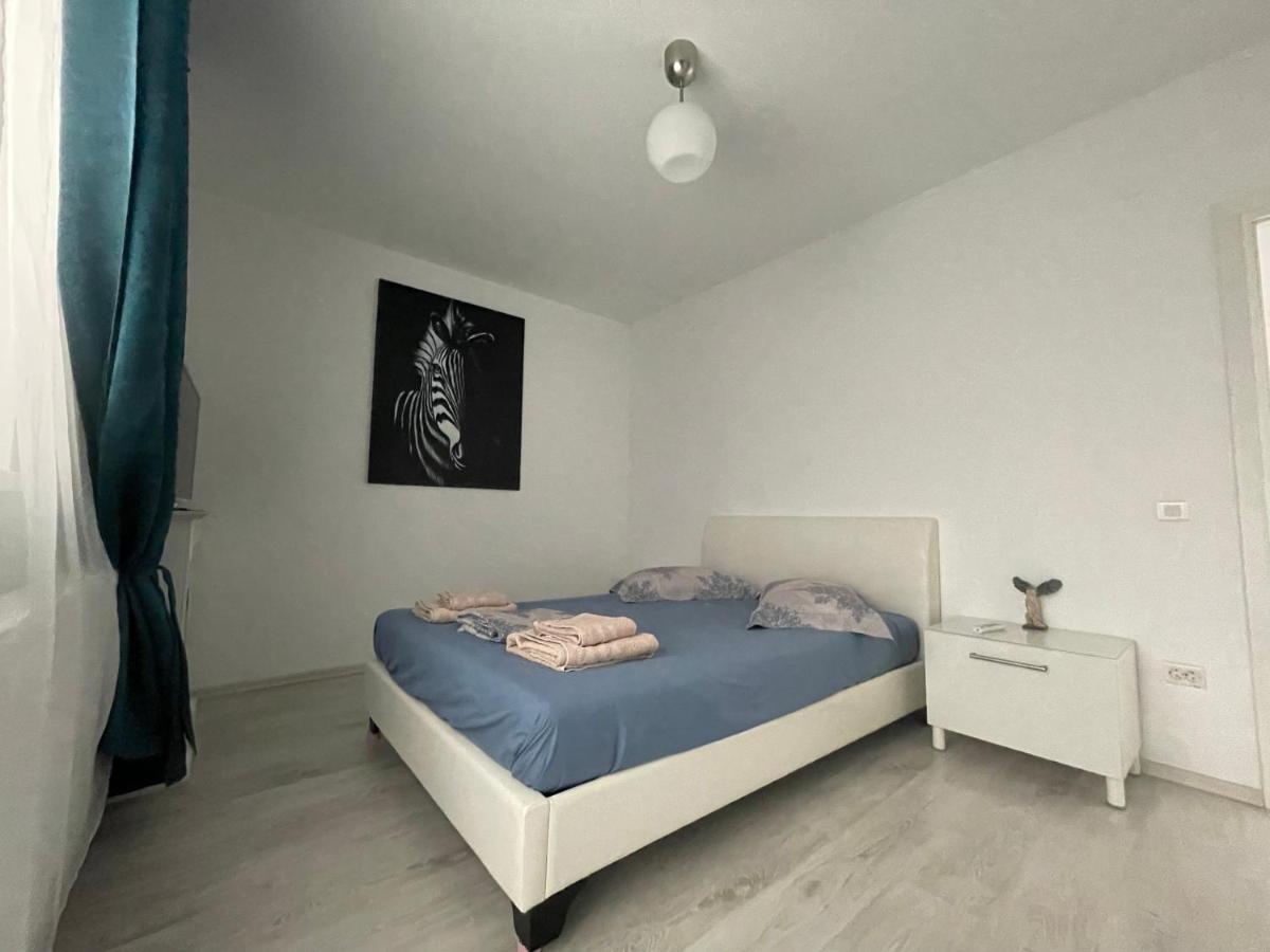 Feels Like Home Apartment M S Apartments Bucureşti Ngoại thất bức ảnh